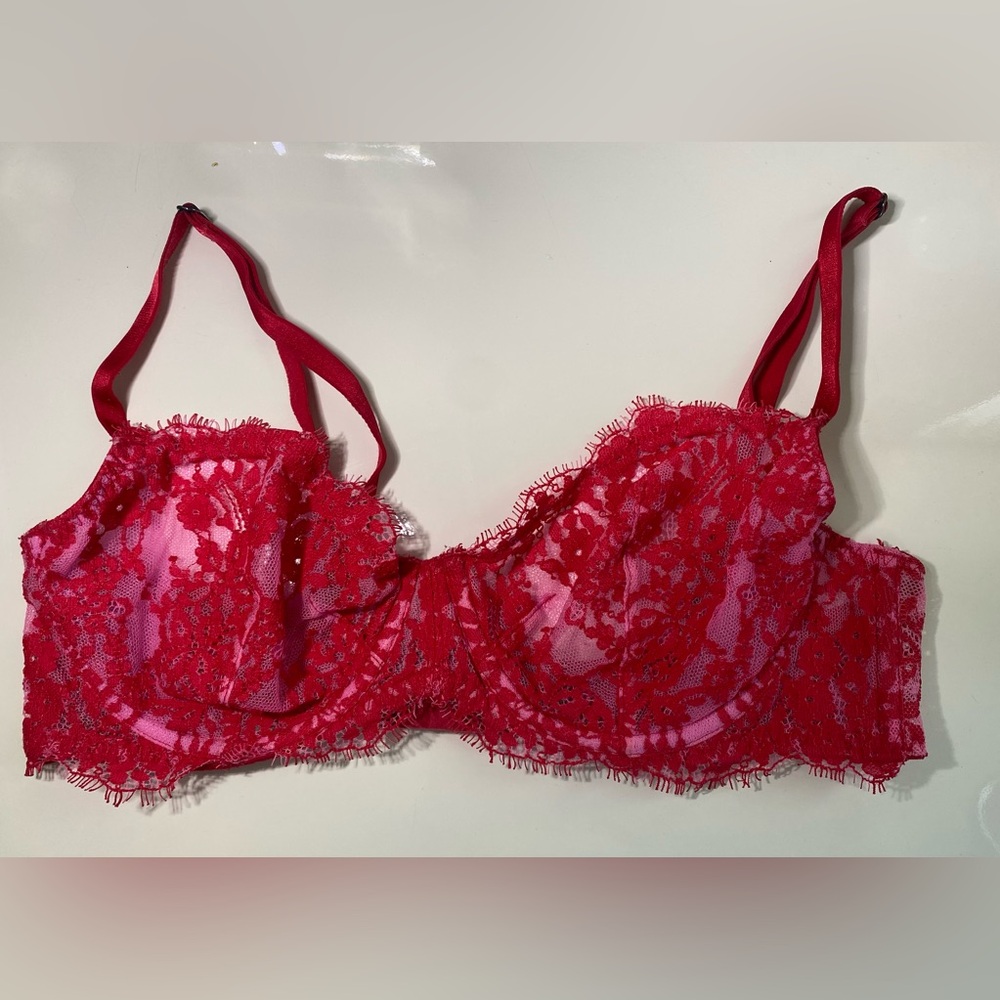 Victoria's Secret Very Sexy Lace Demi Bra 34C